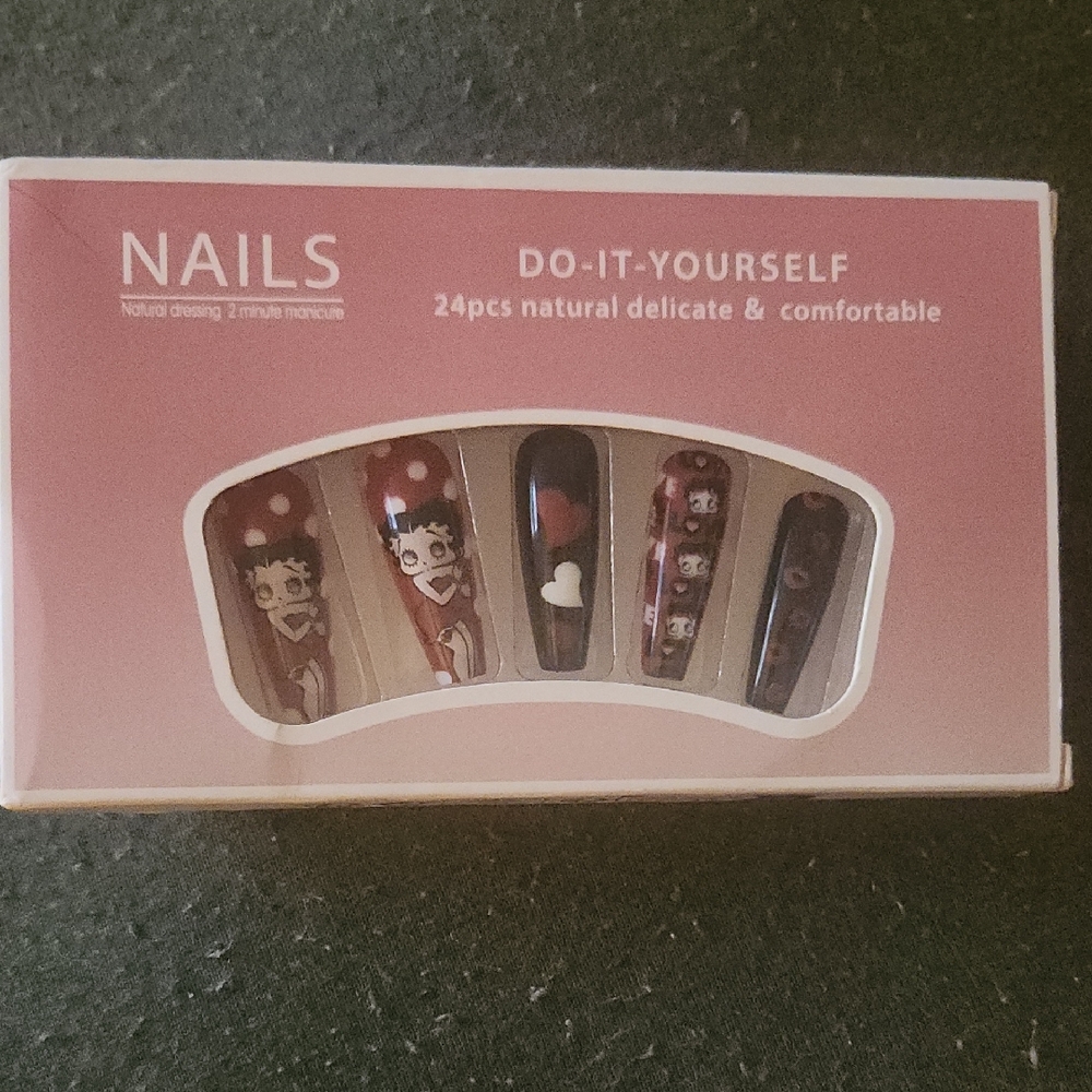 Do-It-Yourself Press-On Nail Set with Character Artwork - Pink & Black
